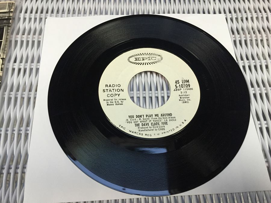 The Dave Clark Five ‎- A Little Bit Now - Epic ‎- 5-10209 - PROMO Radio Station Copy [Photo 8]