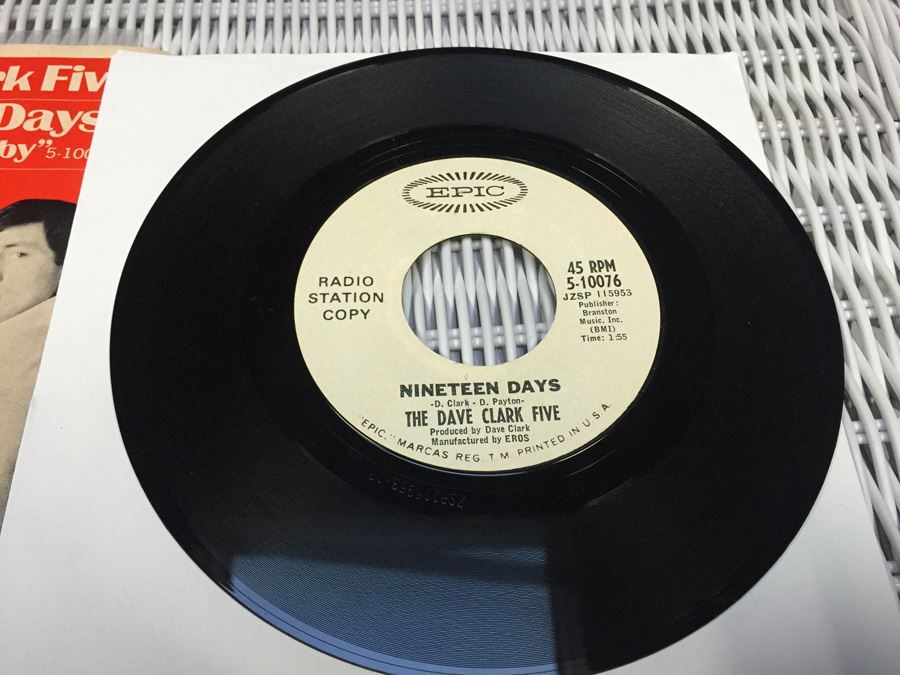 The Dave Clark Five ‎- Nineteen Days - Epic ‎- 5-10076 - PROMO Radio Station Copy [Photo 2]