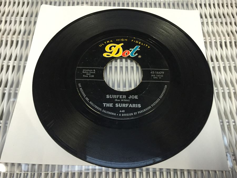 The Surfaris ‎- Wipe Out / Surfer Joe - Dot Records ‎- 45-16479 [Photo 2]