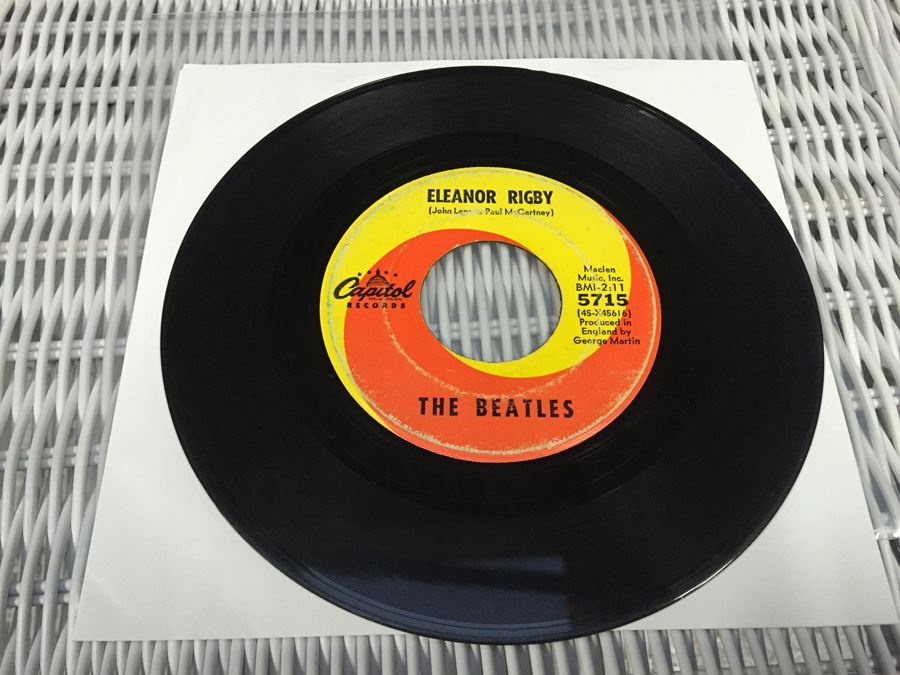 The Beatles ‎- Yellow Submarine / Eleanor Rigby - Capitol Records ‎- 5715 [Photo 1]