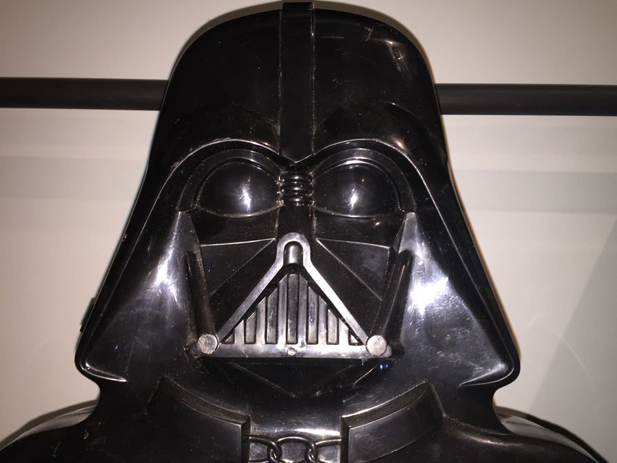 Star Wars Empire Strikes Back Darth Vader Accessory Storage Chamber [Photo 6]