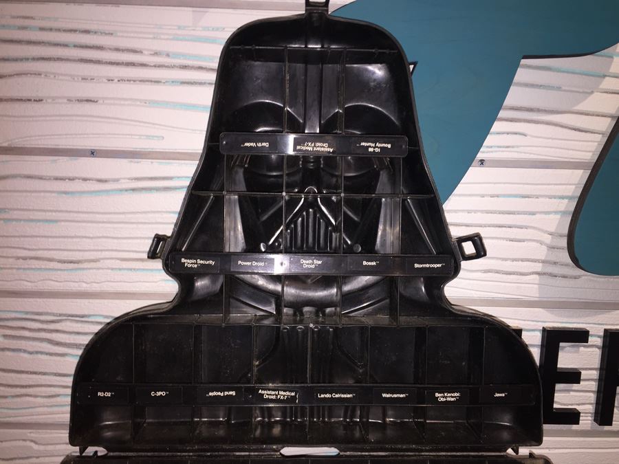 Star Wars Empire Strikes Back Darth Vader Accessory Storage Chamber [Photo 6]