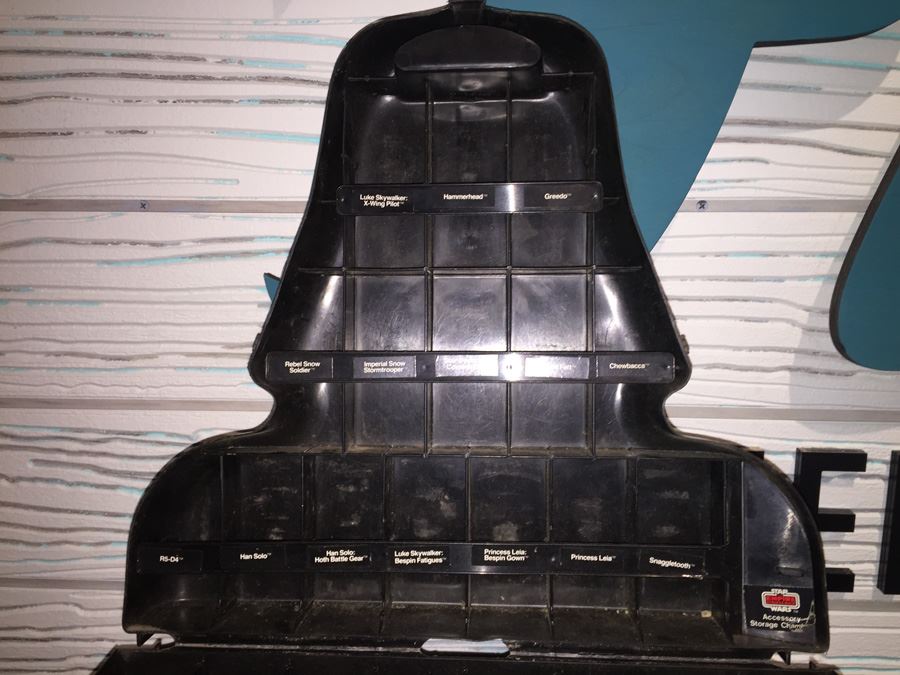 Star Wars Empire Strikes Back Darth Vader Accessory Storage Chamber [Photo 9]