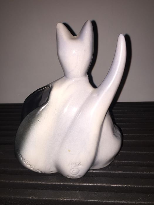 Vintage Mid-Century Boxing Joey Kangaroo Ceramic Dresser Caddy, Jewelry Ring Holder, McCoy Fine Ent Inc [Photo 3]