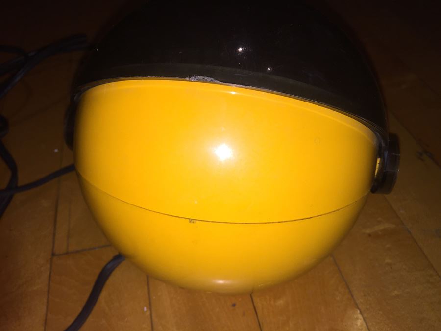 Garrett Modern Space Age Yellow Space Helmet Calculator Model No. 2020 [Photo 3]