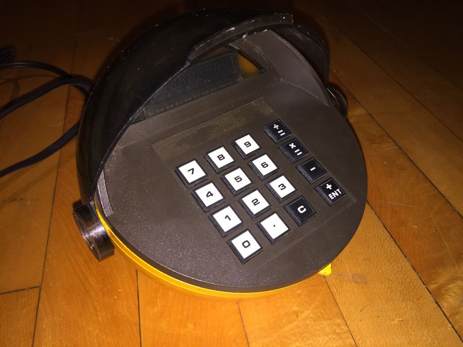 Garrett Modern Space Age Yellow Space Helmet Calculator Model No. 2020 [Photo 2]