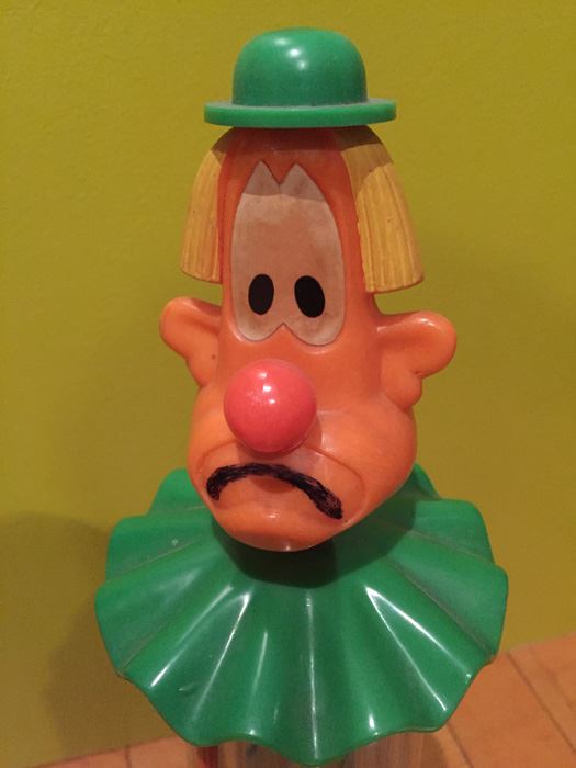 Vintage Clown Straw Caddy Holder [Photo 2]