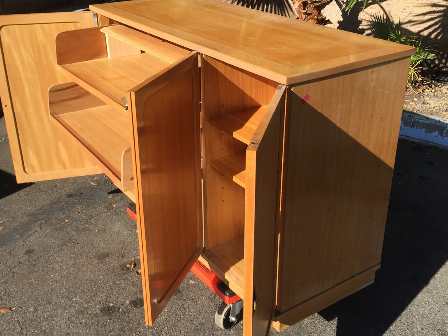 Blonde Drexel Heritage Mid-Century Sideboard [Photo 6]