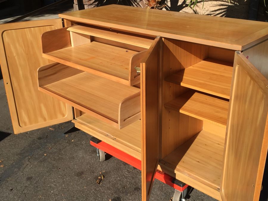 Blonde Drexel Heritage Mid-Century Sideboard [Photo 3]