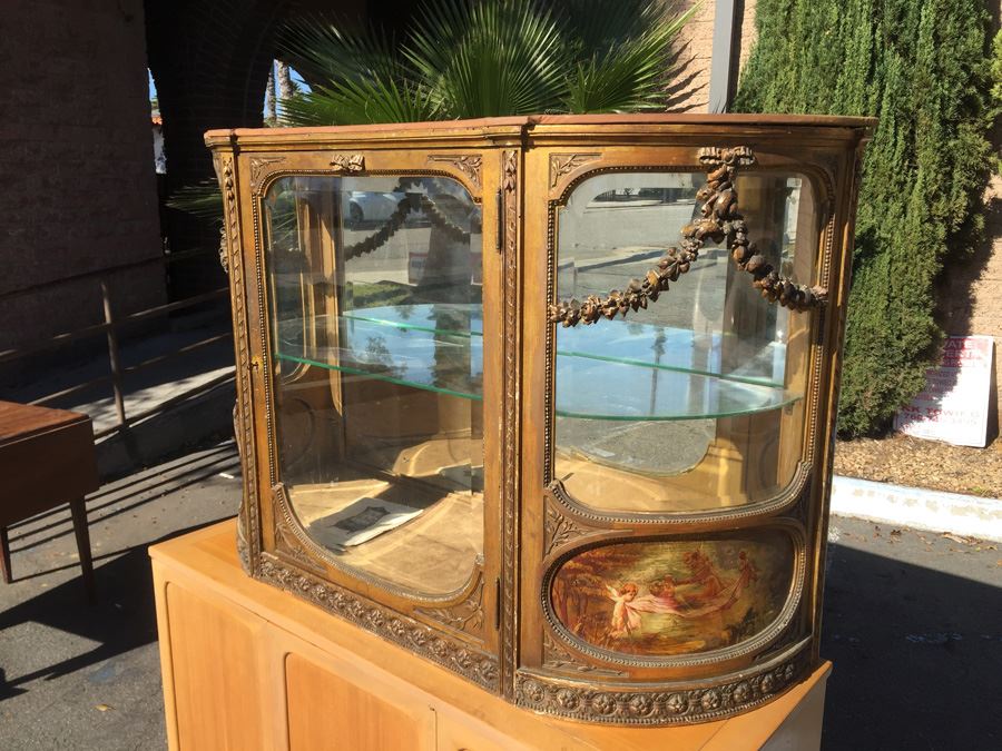 Antique French Gilt Wood Curved Glass Curio Cabinet [Photo 15]