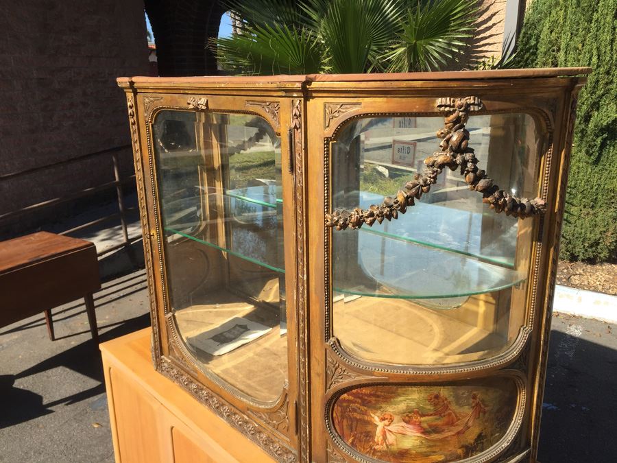 Antique French Gilt Wood Curved Glass Curio Cabinet [Photo 20]