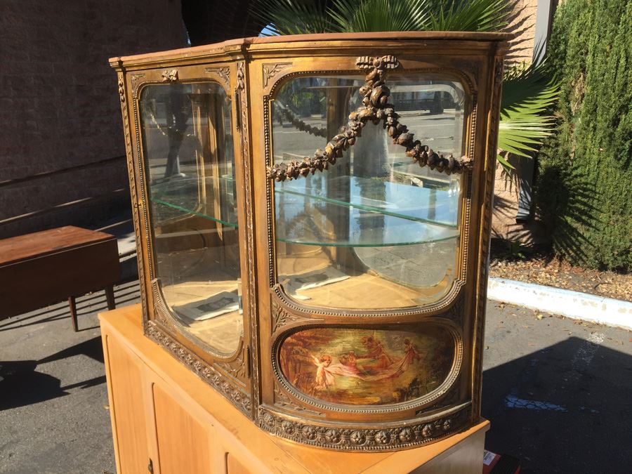 Antique French Gilt Wood Curved Glass Curio Cabinet [Photo 16]