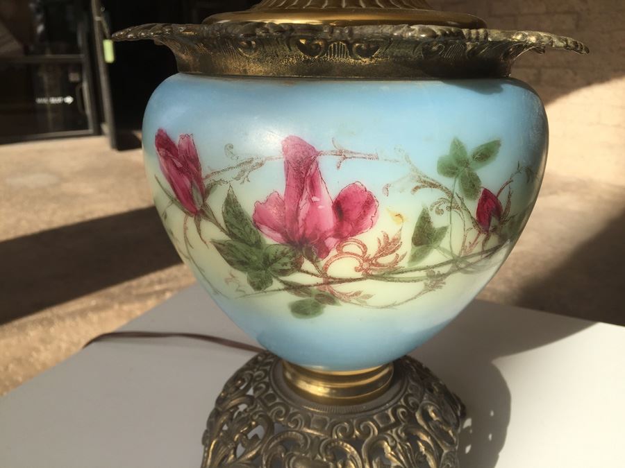 Vintage Hand Painted Lamp [Photo 8]