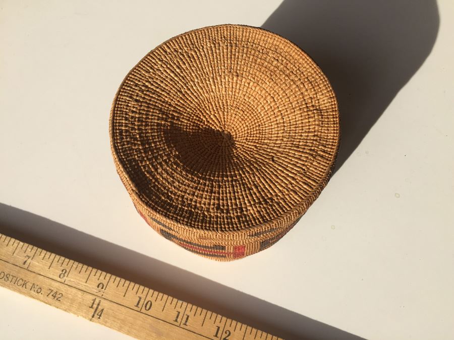 Antique Native American Basket With Lid [Photo 16]