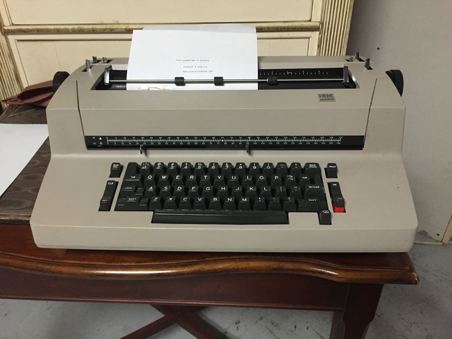 Working IBM Selectric II Self-Correcting Typewriter [Photo 10]