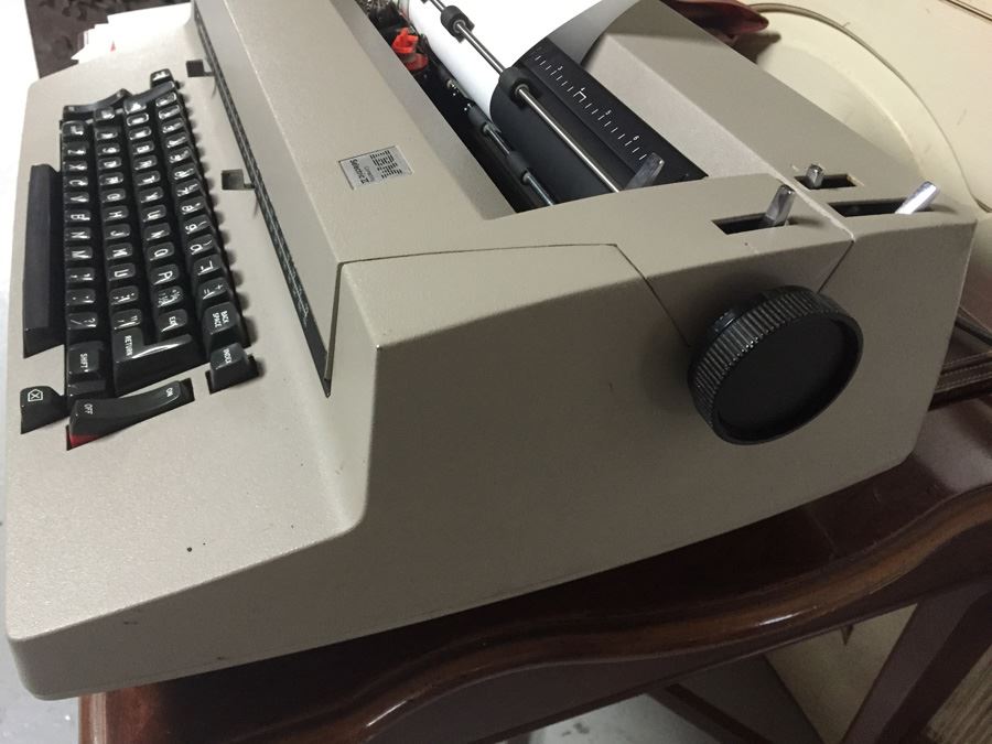 Working IBM Selectric II Self-Correcting Typewriter [Photo 7]