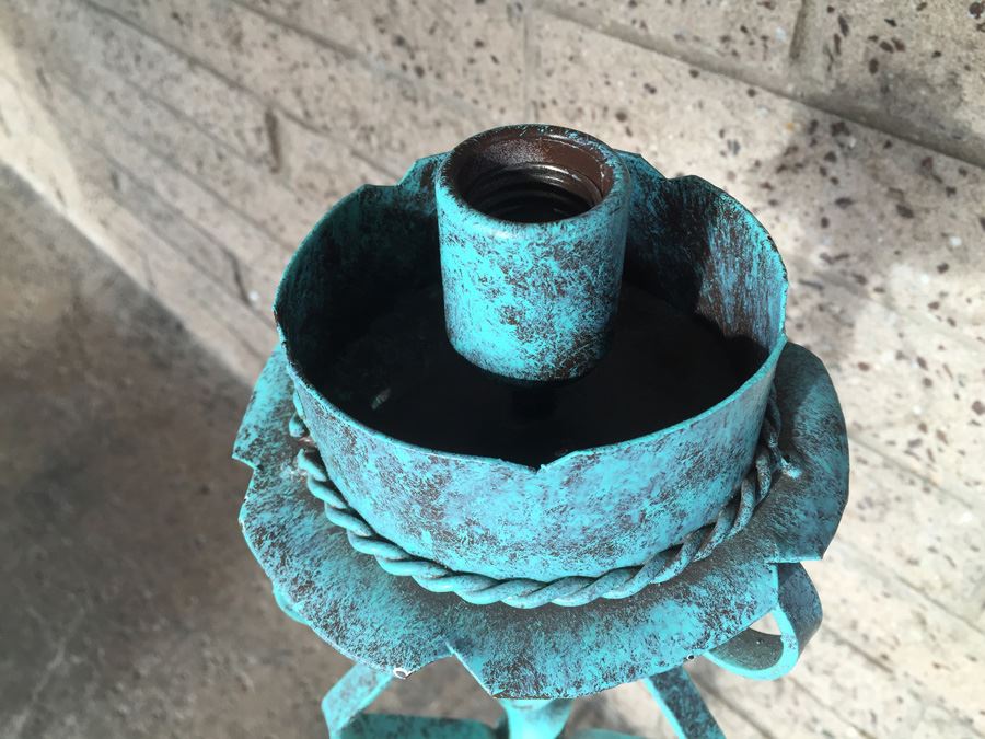 Twisted Metal Blue Floor Lamp [Photo 6]