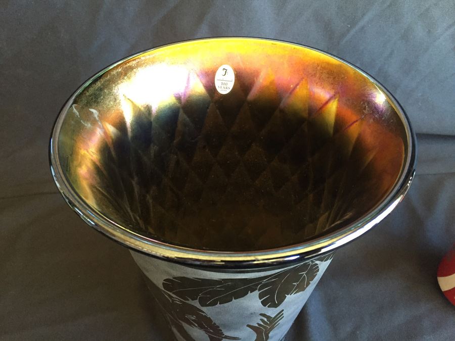 Limited Edition Fenton Art Glass Vase Of Elephants Walking By Fances Burton [Photo 4]