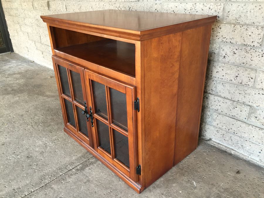 Traditional Solid Cherry 32' Stand By Riley Holliday [Photo 2]