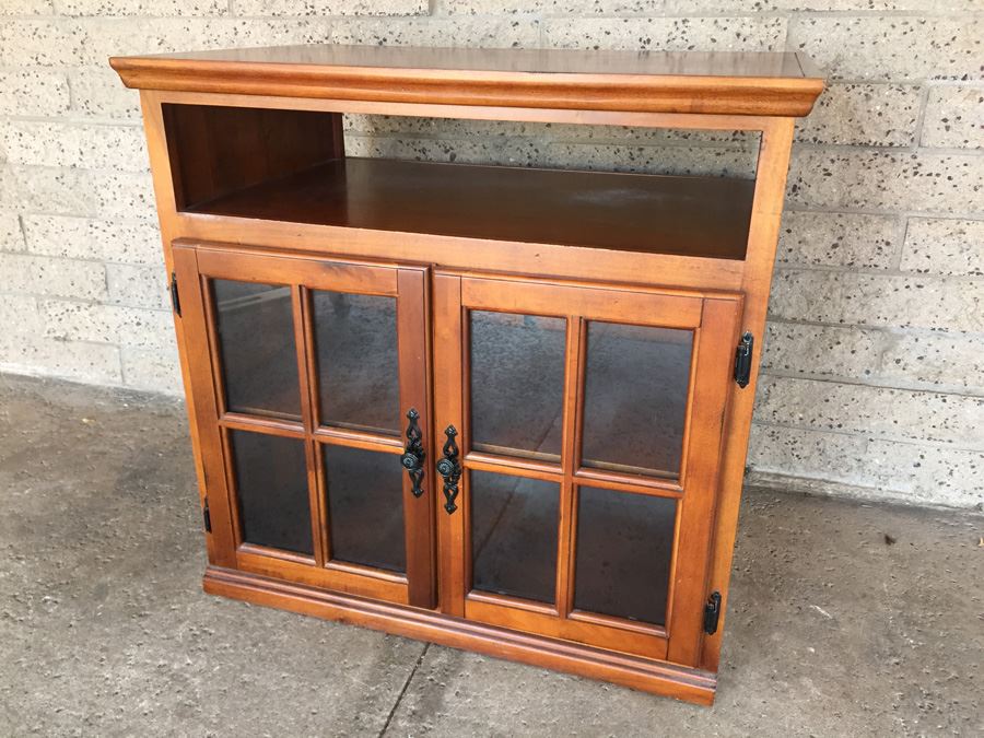 Traditional Solid Cherry 32' Stand By Riley Holliday [Photo 4]