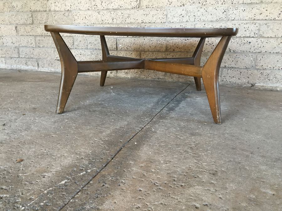 Mid-Century Side Table [Photo 4]