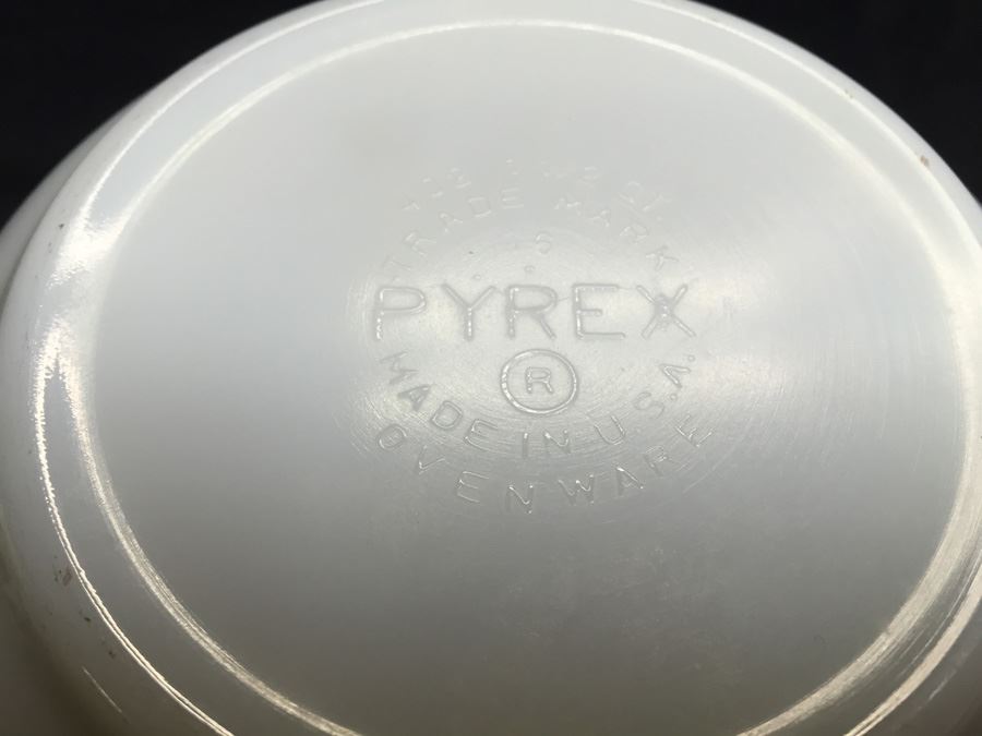 Pair Of Pyrex Bowls [Photo 6]
