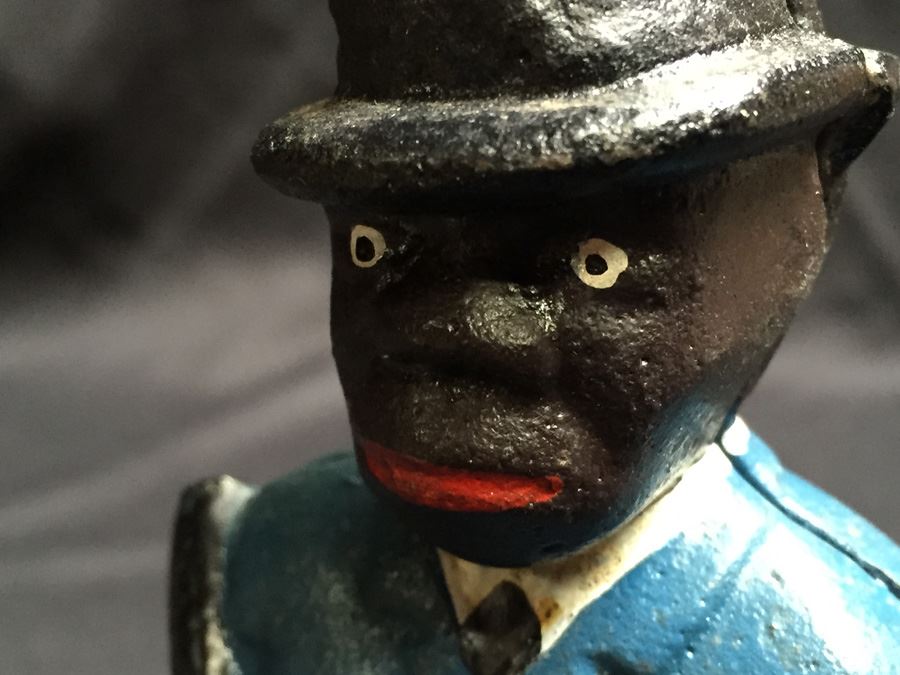 Black Americana Cast Iron Bank [Photo 3]