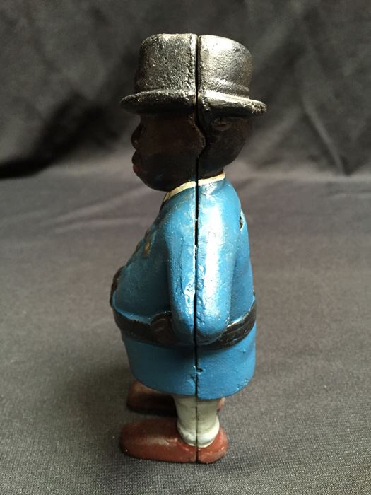 Black Americana Cast Iron Bank [Photo 7]