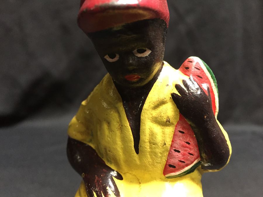 Black Americana Cast Iron Bank [Photo 2]