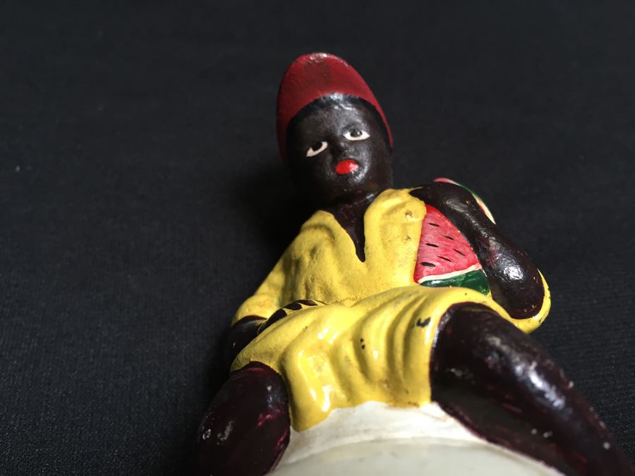 Black Americana Cast Iron Bank [Photo 10]