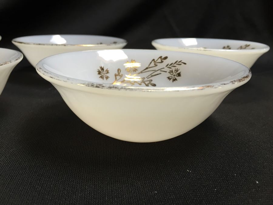 Set Of Federal Glass Bowls