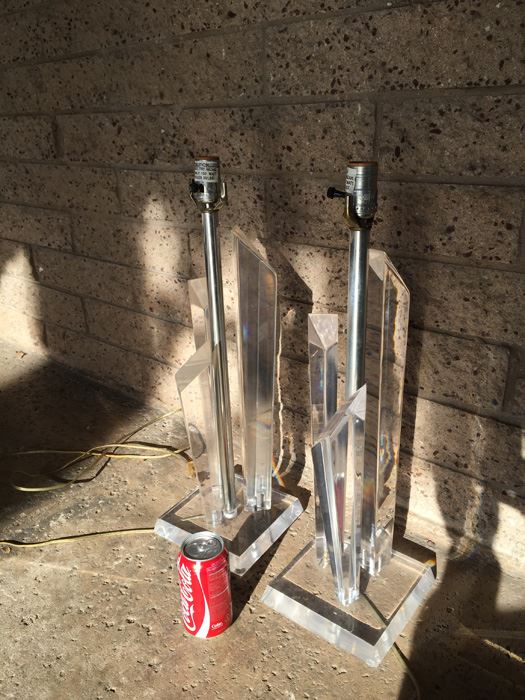 Pair Of Lucite Table Lamps [Photo 13]