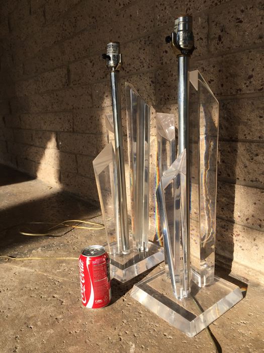 Pair Of Lucite Table Lamps [Photo 3]