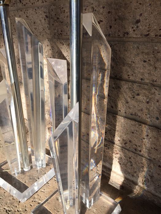 Pair Of Lucite Table Lamps [Photo 2]