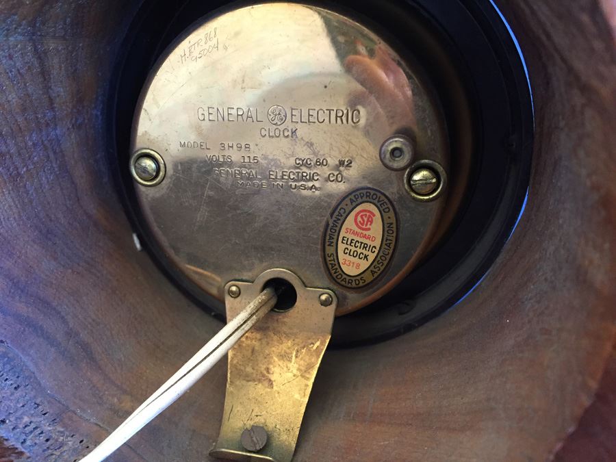 Working General Electric Clock Model 3H98 Mounted In A Large Piece Of Driftwood [Photo 9]