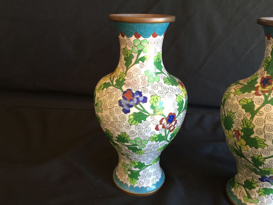 Pair Of Chinese Cloisonne Vases [Photo 8]