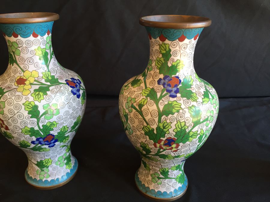 Pair Of Chinese Cloisonne Vases [Photo 11]