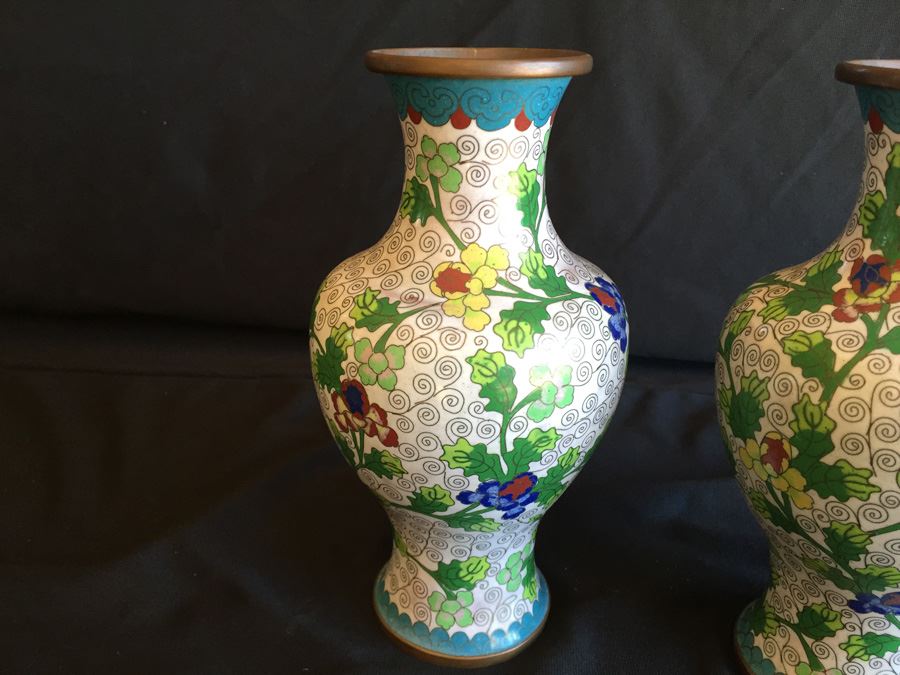 Pair Of Chinese Cloisonne Vases [Photo 9]