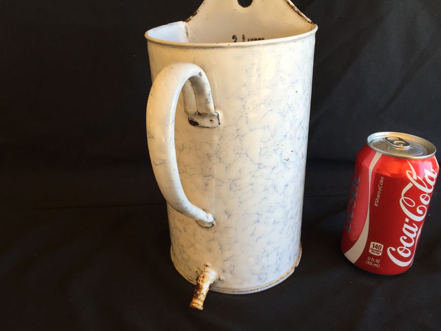 Vintage French Enamel Irrigator [Photo 3]