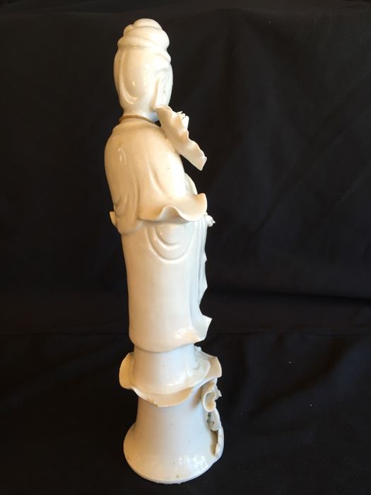 A Chinese Blanc De Chine Figure Of Guanyin [Photo 11]