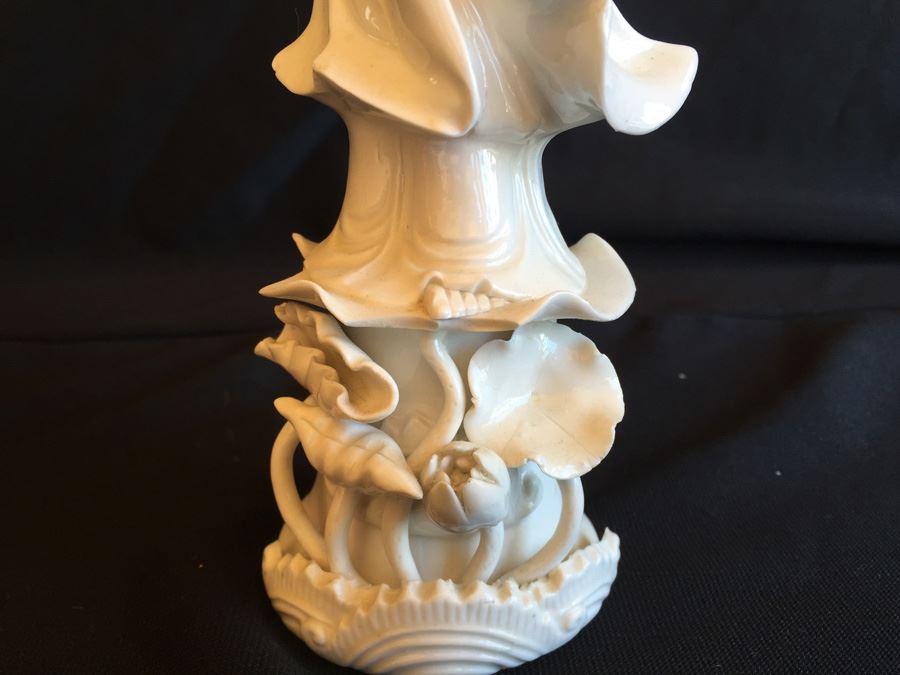 A Chinese Blanc De Chine Figure Of Guanyin [Photo 8]