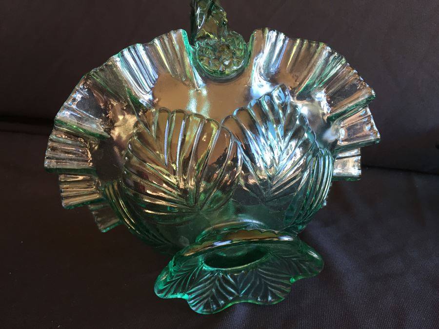 Pair Of Green Fenton Glass Baskets [Photo 16]