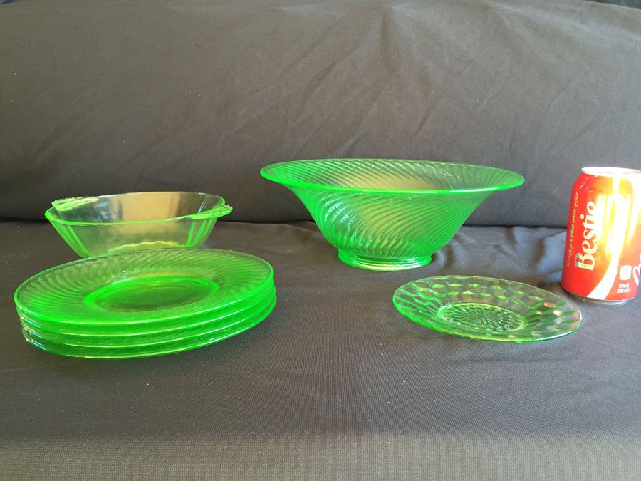 Vaseline Glass Lot [Photo 2]