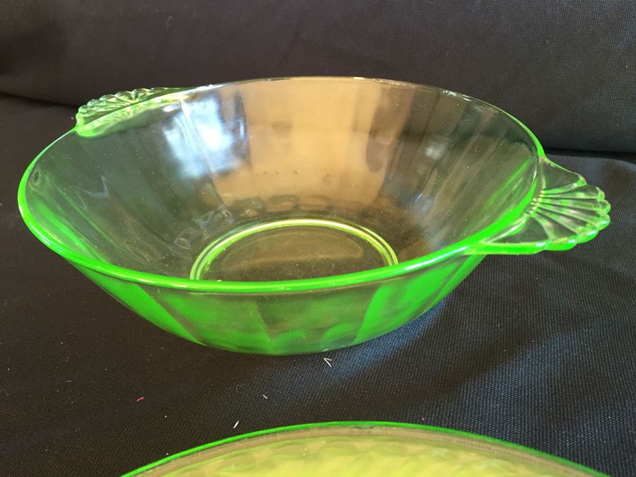 Vaseline Glass Lot [Photo 5]