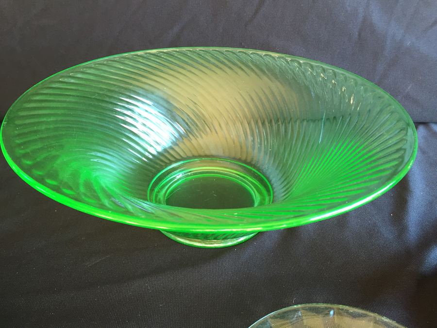 Vaseline Glass Lot [Photo 7]