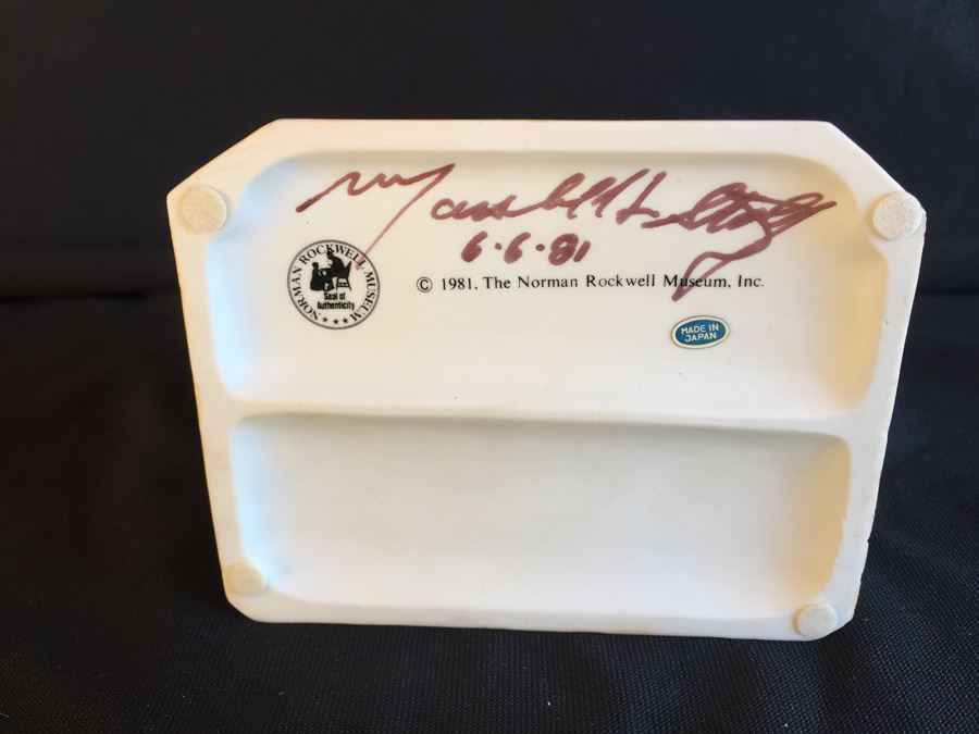 Signed Norman Rockwell Museum Figurine [Photo 3]