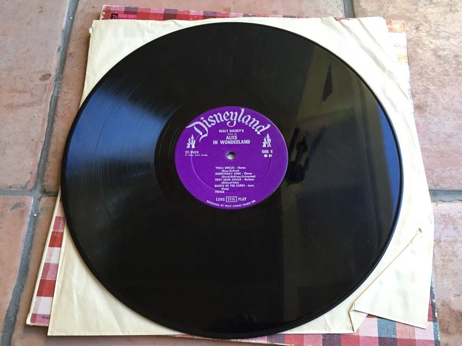 Walt Disney's Alice In Wonderland - Disneyland ‎- ST-3909 [Photo 6]