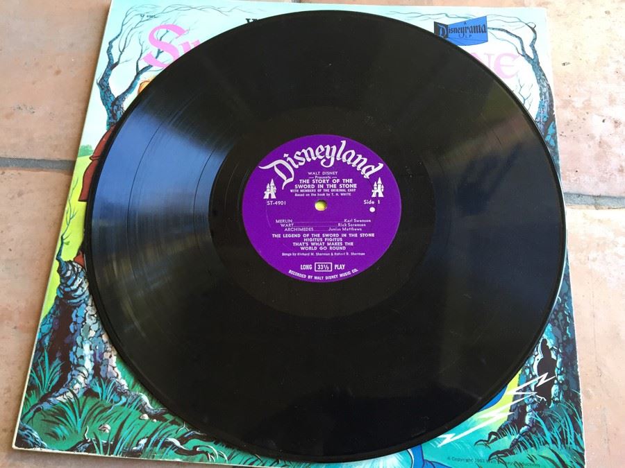 Walt Disney's Sword In The Stone - Disneyland ‎- ST-4901  [Photo 3]