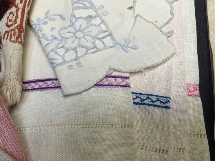 Assorted Linen Lot [Photo 20]