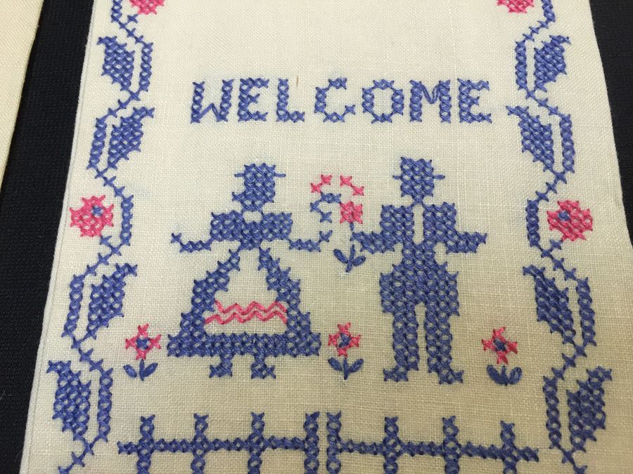 Assorted Linen Lot [Photo 12]